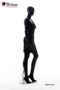 AMY02_GB__MANIQU_510389c595dc6.jpg